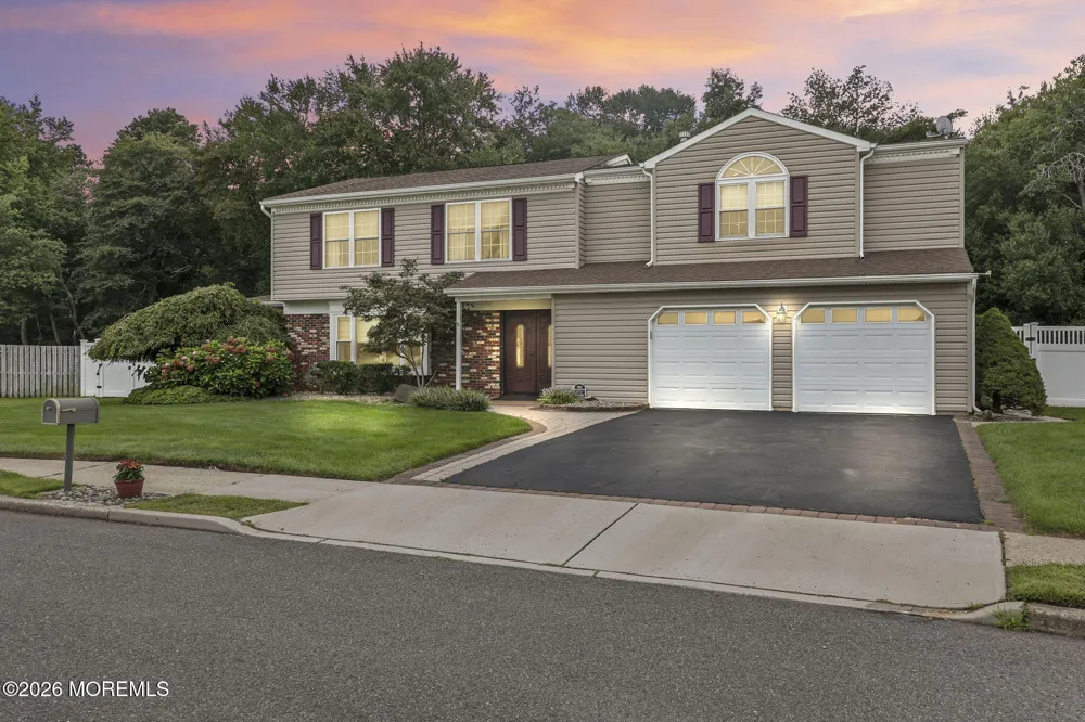 55 Hedgewood Road Howell, NJ 07731