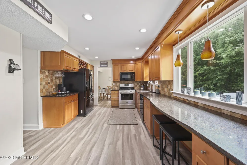 55 Hedgewood Road Howell, NJ 07731