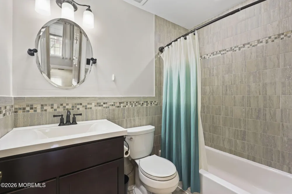 55 Hedgewood Road Howell, NJ 07731