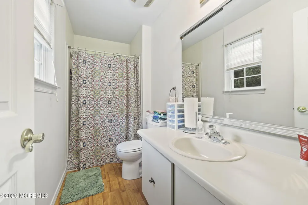 55 Hedgewood Road Howell, NJ 07731