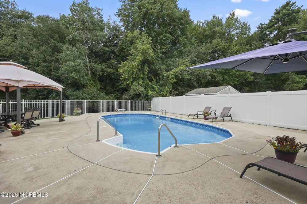 55 Hedgewood Road Howell, NJ 07731