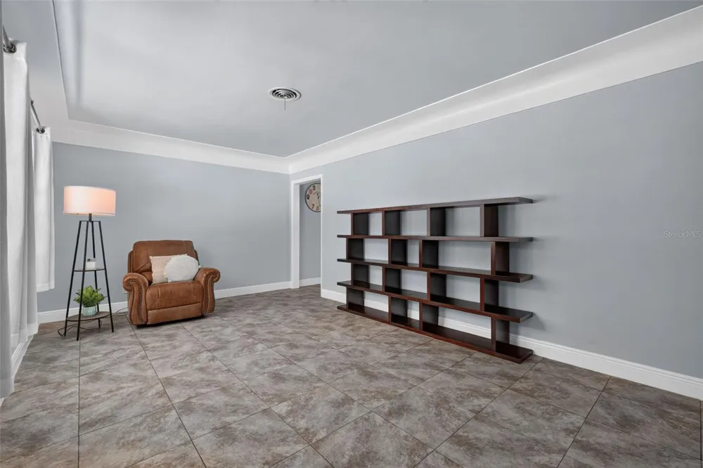 6505 1ST AVENUE St Petersburg, FL 33710