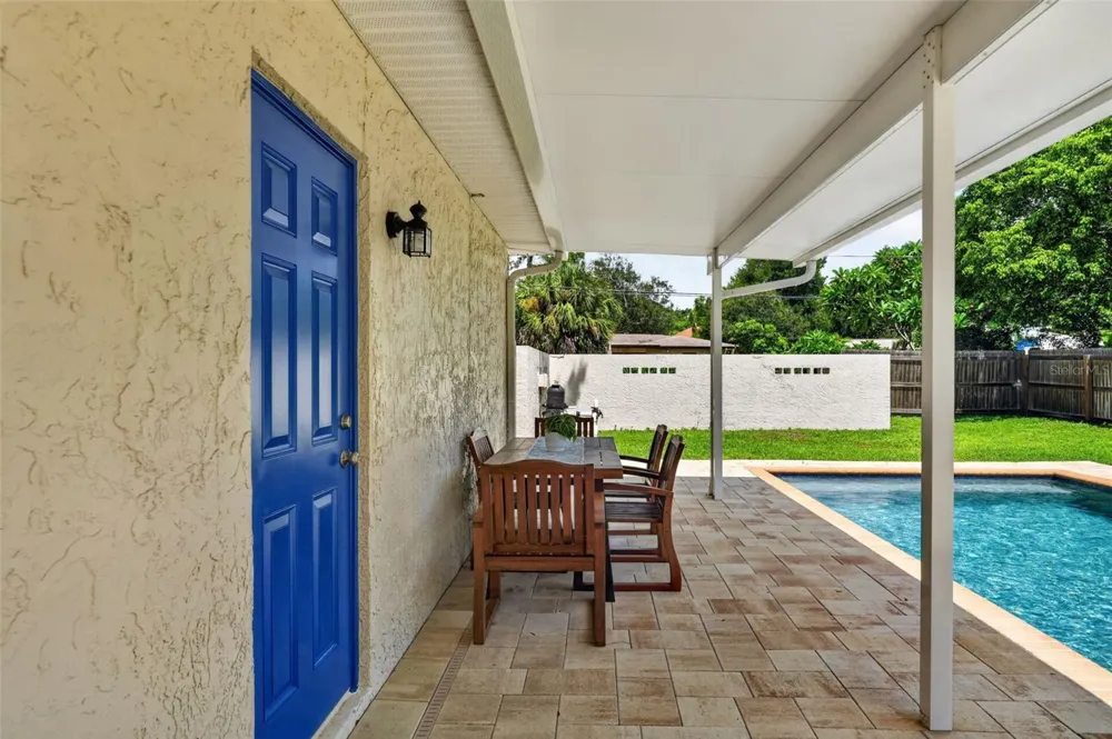 6505 1ST AVENUE St Petersburg, FL 33710