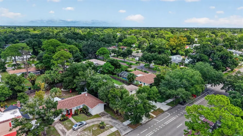 6505 1ST AVENUE St Petersburg, FL 33710