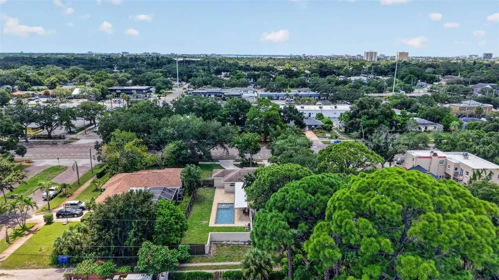 6505 1ST AVENUE St Petersburg, FL 33710