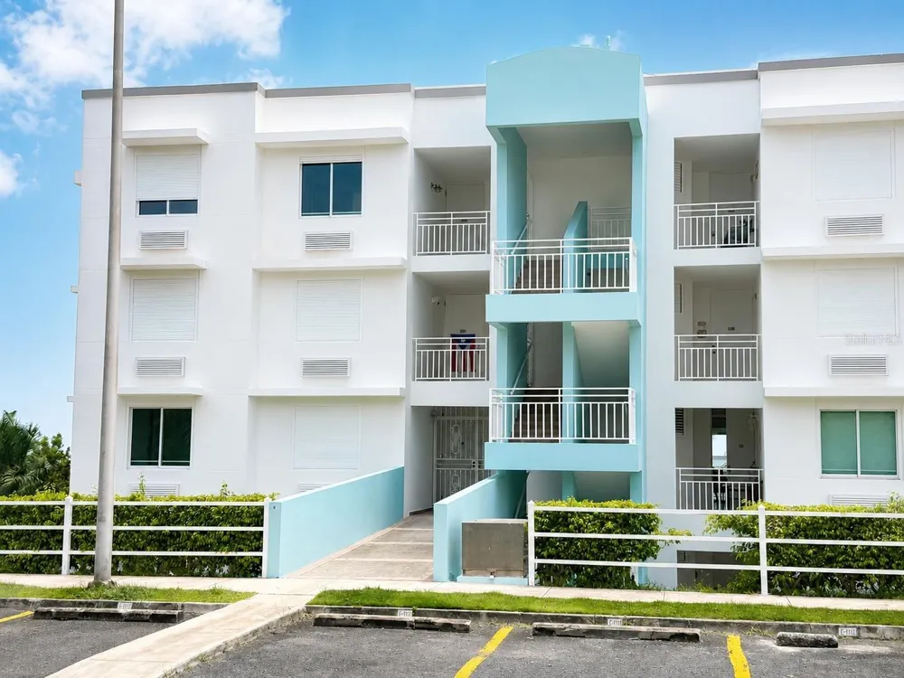 0 CLL LAS COLINAS #202 Rio Grande, PR 00745