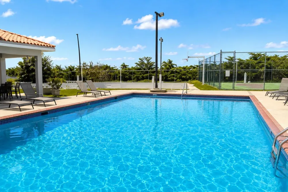 0 CLL LAS COLINAS #202 Rio Grande, PR 00745