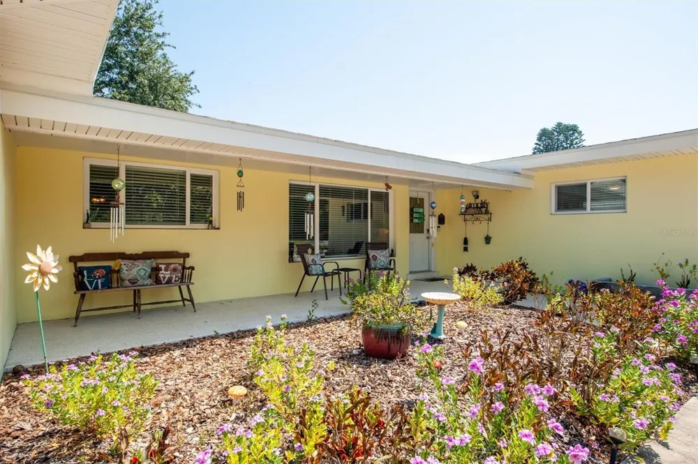 867 PINELLAS POINT DRIVE S St Petersburg, FL 33705