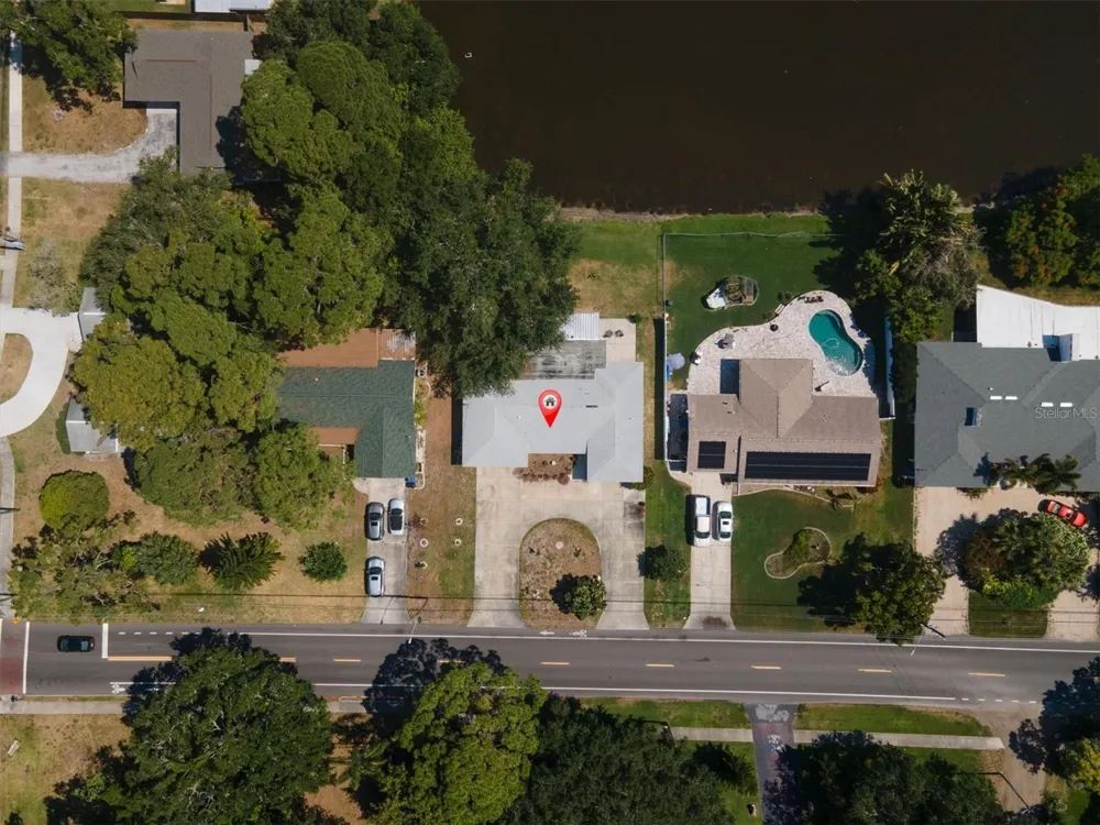 867 PINELLAS POINT DRIVE S St Petersburg, FL 33705