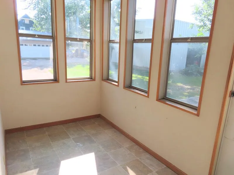 518 Main Avenue Thief River Falls, MN 56701
