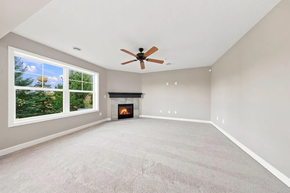 3278 Lakewood Trail Woodbury, MN 55129