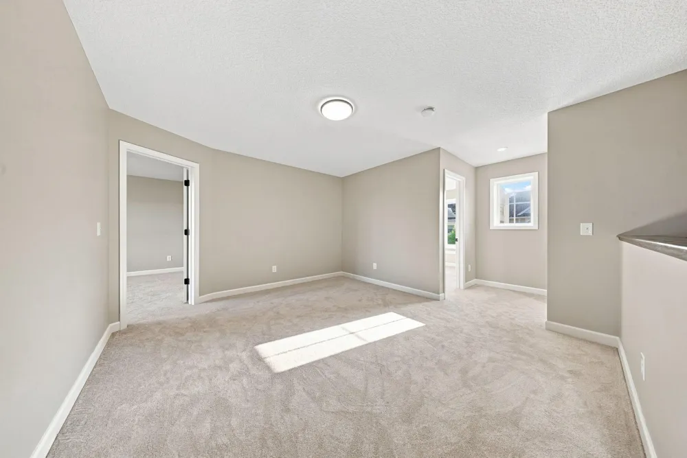 3278 Lakewood Trail Woodbury, MN 55129
