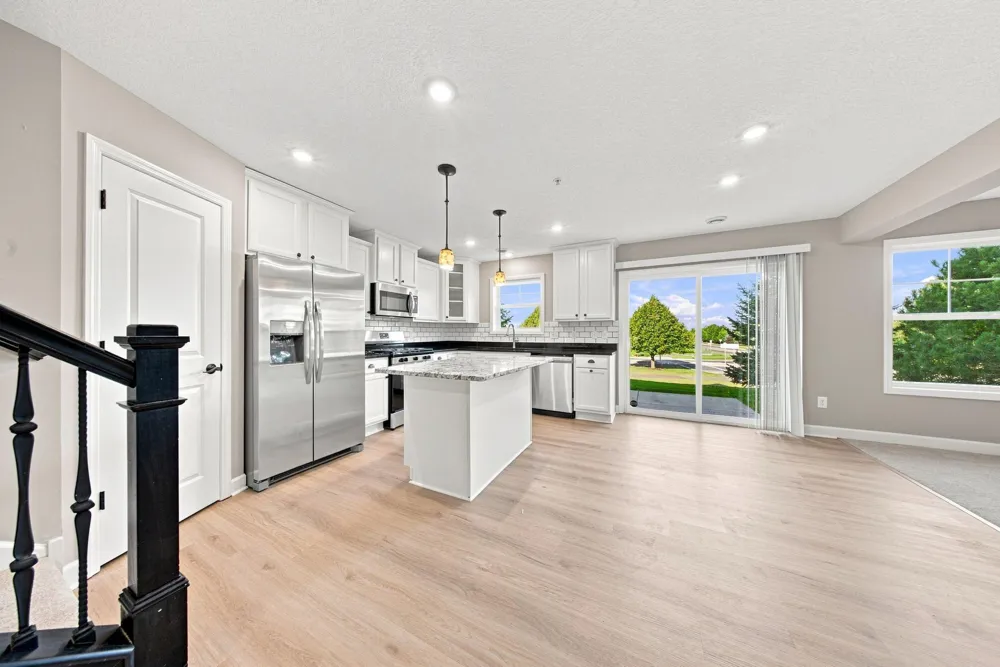 3278 Lakewood Trail Woodbury, MN 55129
