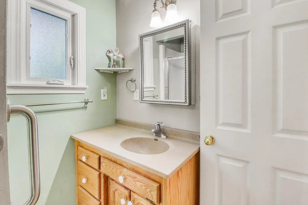 813 Oak Street West Fargo, ND 58078