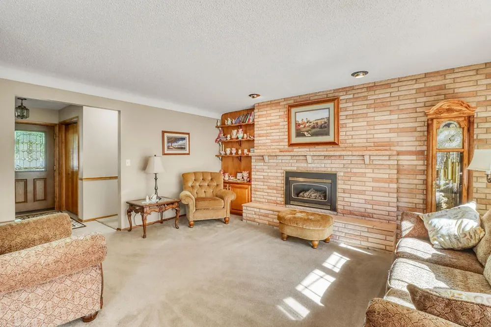 813 Oak Street West Fargo, ND 58078