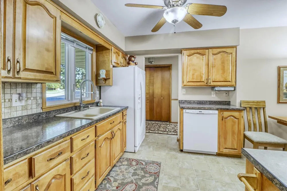 813 Oak Street West Fargo, ND 58078