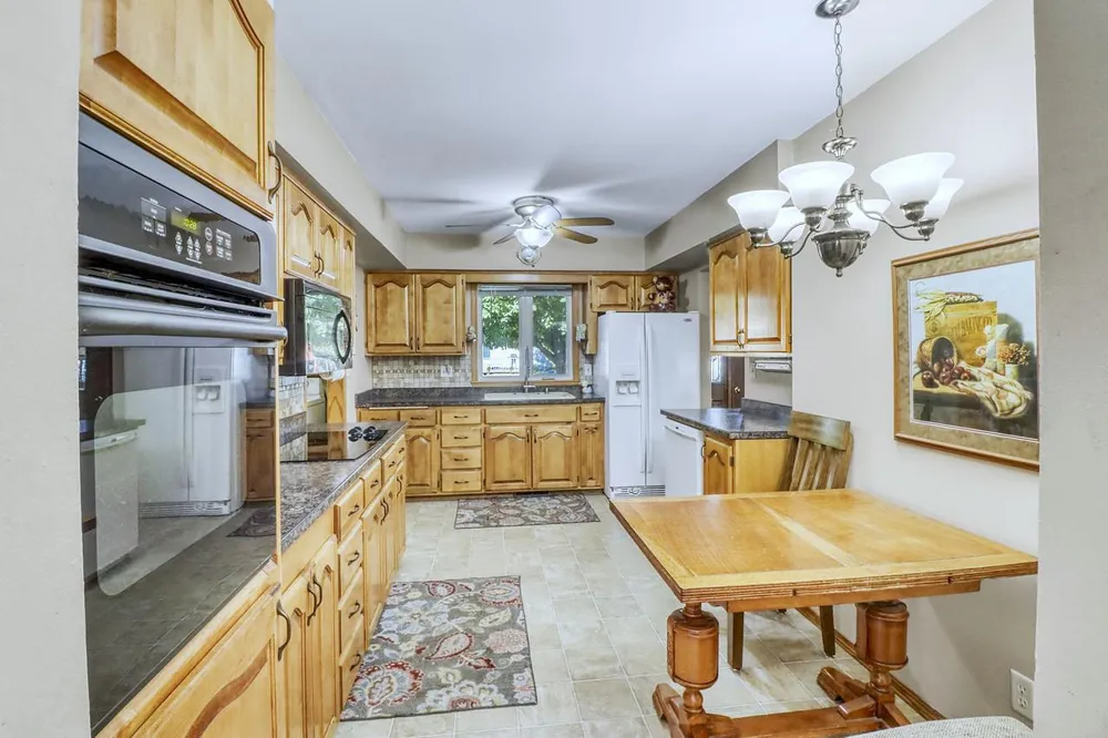 813 Oak Street West Fargo, ND 58078