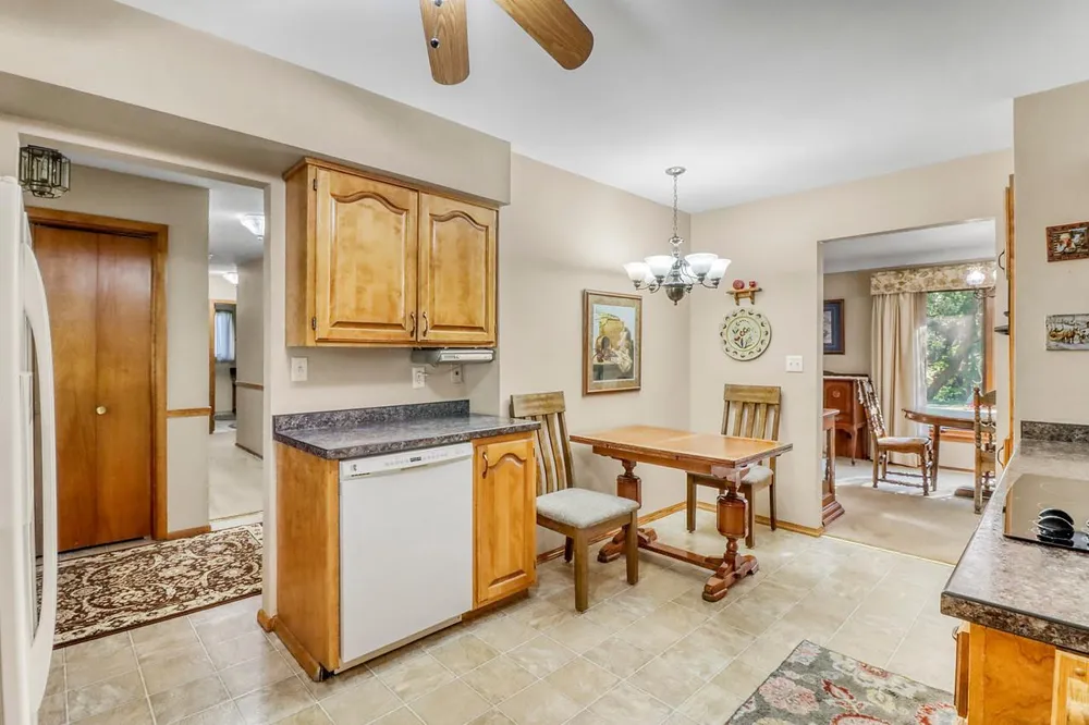 813 Oak Street West Fargo, ND 58078