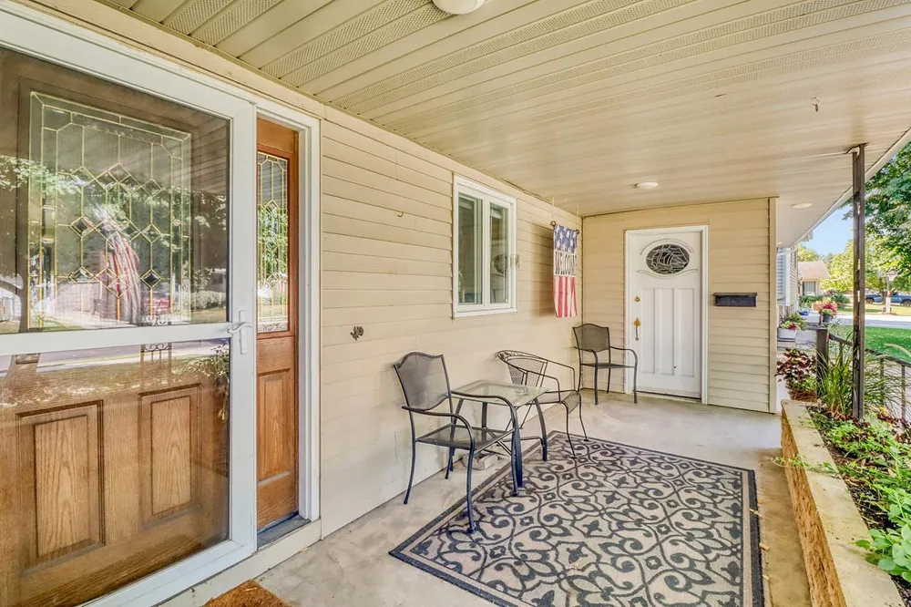 813 Oak Street West Fargo, ND 58078
