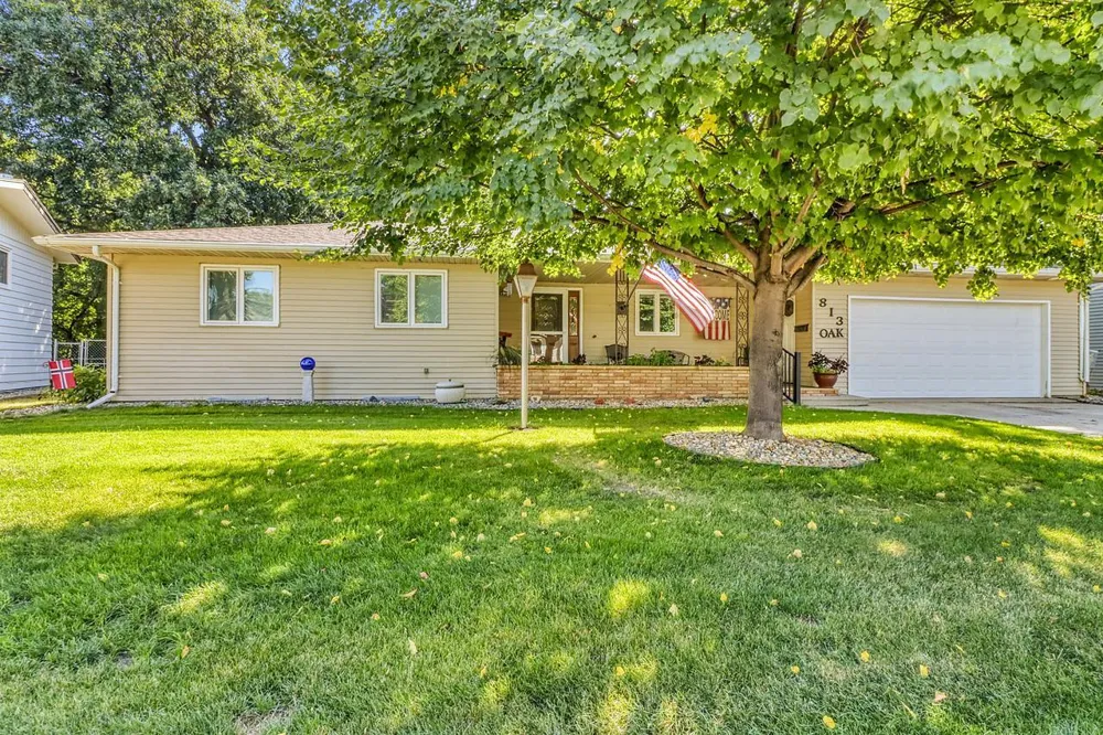 813 Oak Street West Fargo, ND 58078