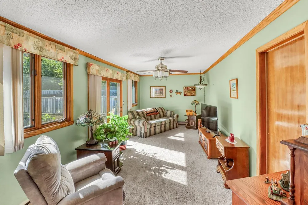 813 Oak Street West Fargo, ND 58078