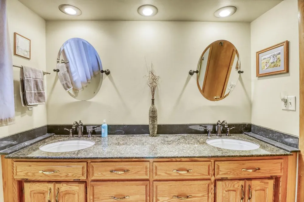 813 Oak Street West Fargo, ND 58078