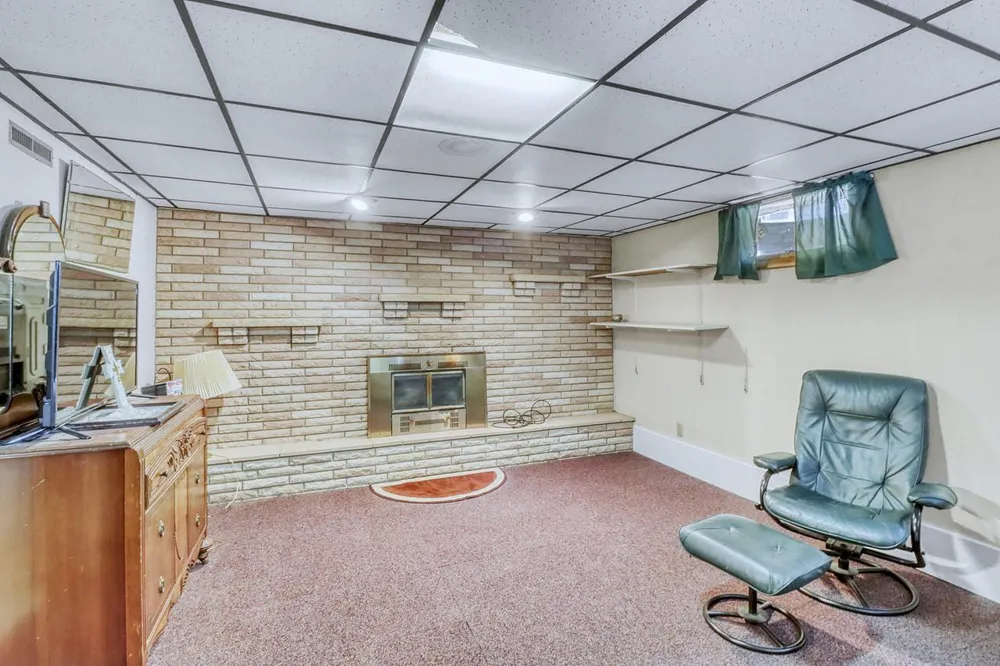 813 Oak Street West Fargo, ND 58078