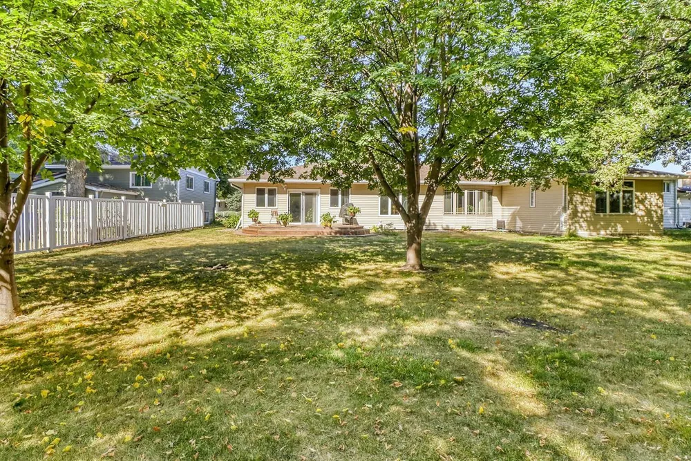 813 Oak Street West Fargo, ND 58078