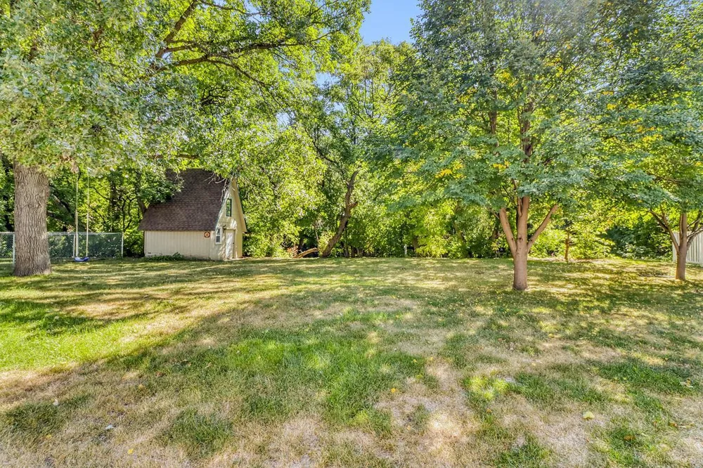 813 Oak Street West Fargo, ND 58078