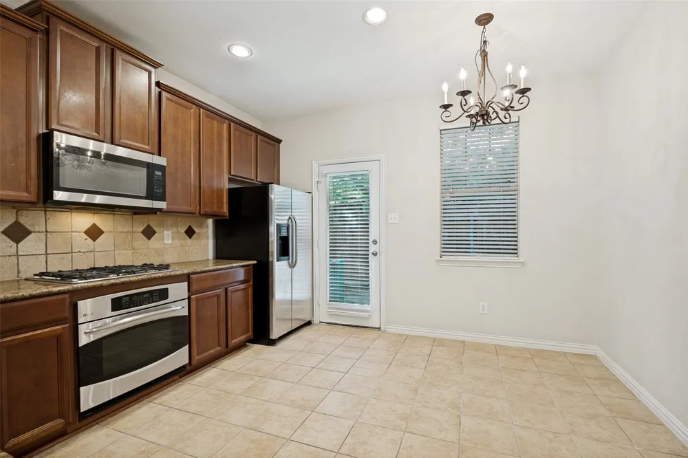 7925 Hannah Street Plano, TX 75025