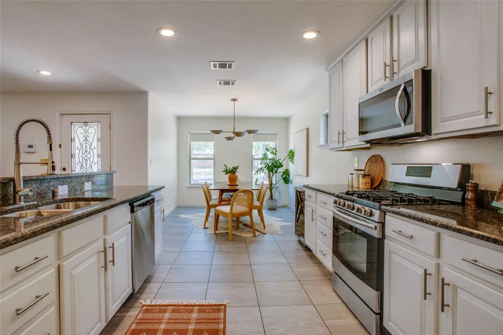 1436 S Marlborough Avenue Dallas, TX 75208