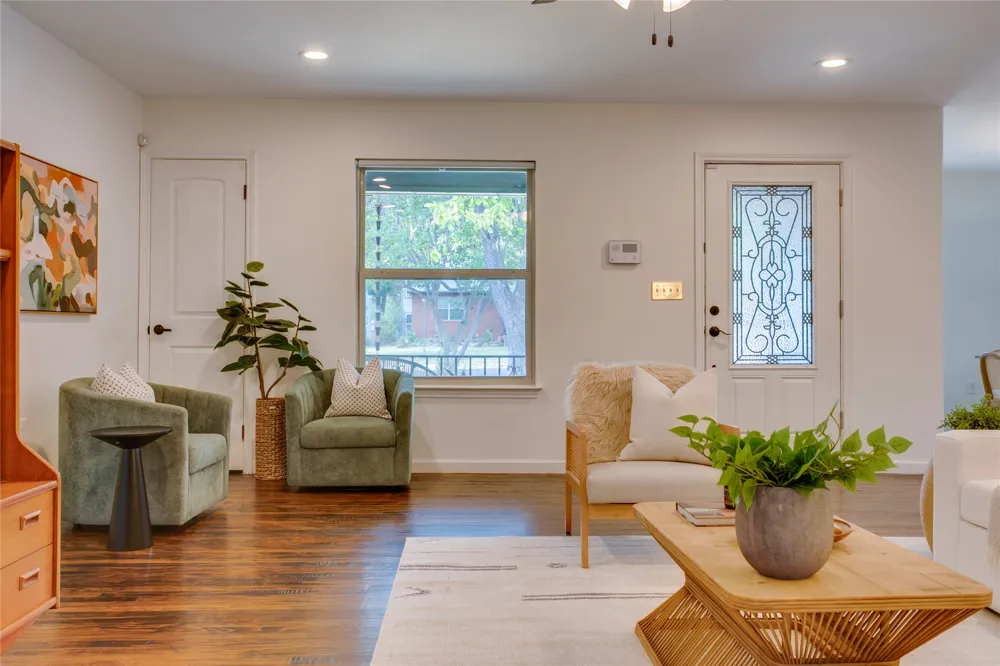 1436 S Marlborough Avenue Dallas, TX 75208