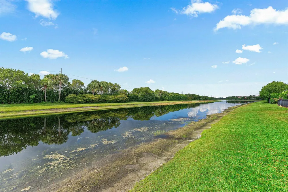 8907 Grand Prix Lane Boynton Beach, FL 33472