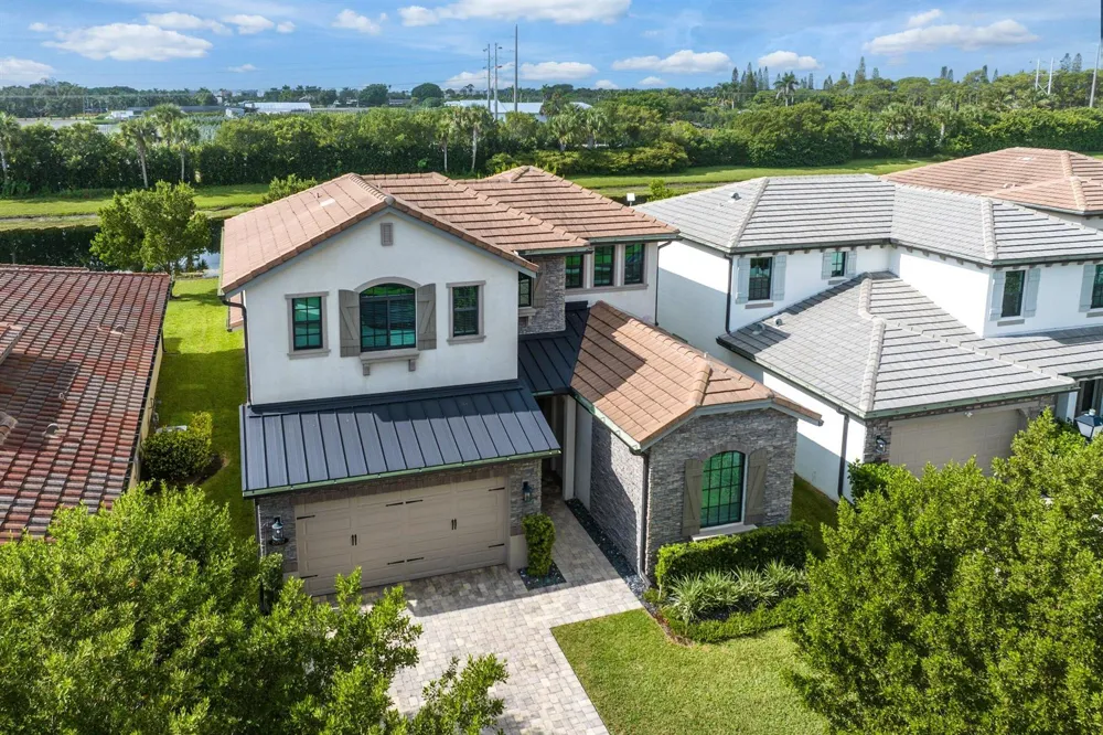8907 Grand Prix Lane Boynton Beach, FL 33472