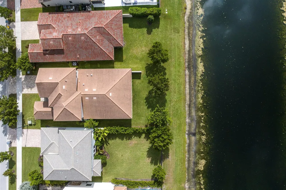8907 Grand Prix Lane Boynton Beach, FL 33472