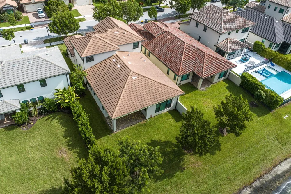 8907 Grand Prix Lane Boynton Beach, FL 33472