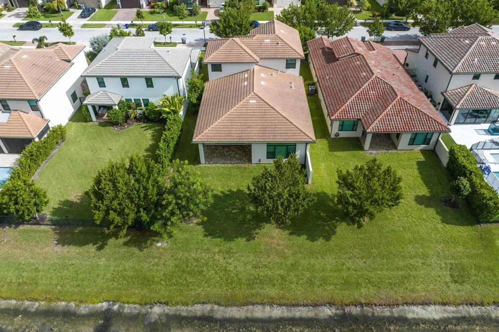 8907 Grand Prix Lane Boynton Beach, FL 33472