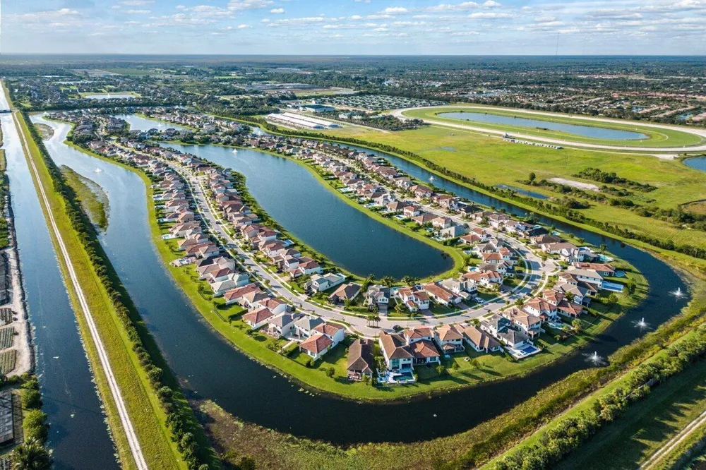 8907 Grand Prix Lane Boynton Beach, FL 33472