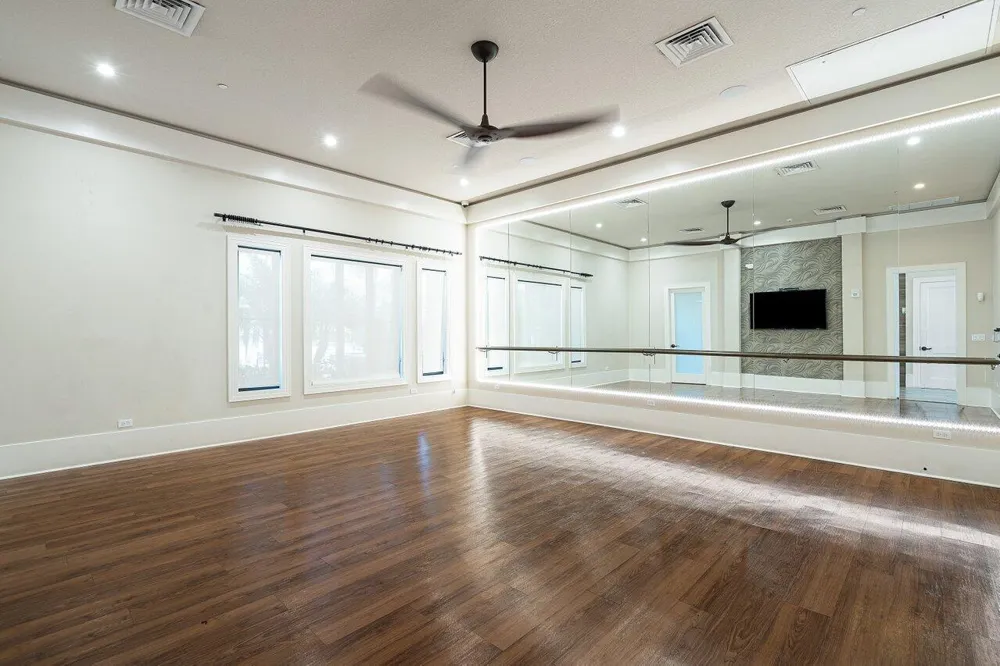 8907 Grand Prix Lane Boynton Beach, FL 33472