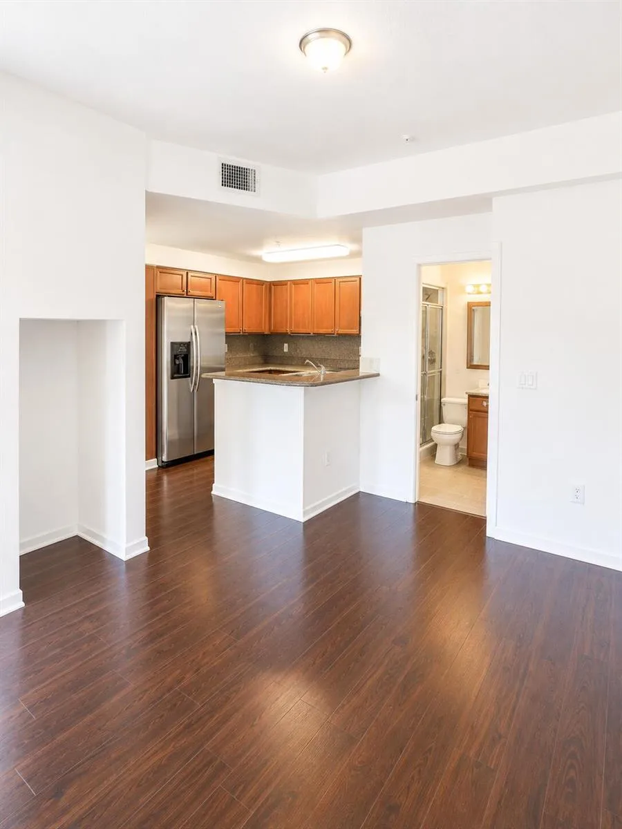 906 SW 143rd Avenue #2005 Pembroke Pines, FL 33027