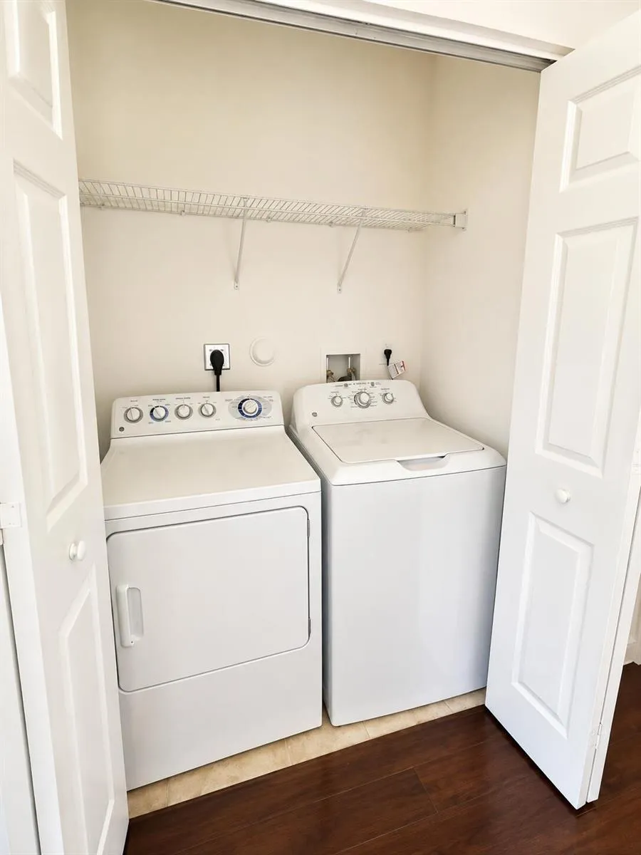 906 SW 143rd Avenue #2005 Pembroke Pines, FL 33027