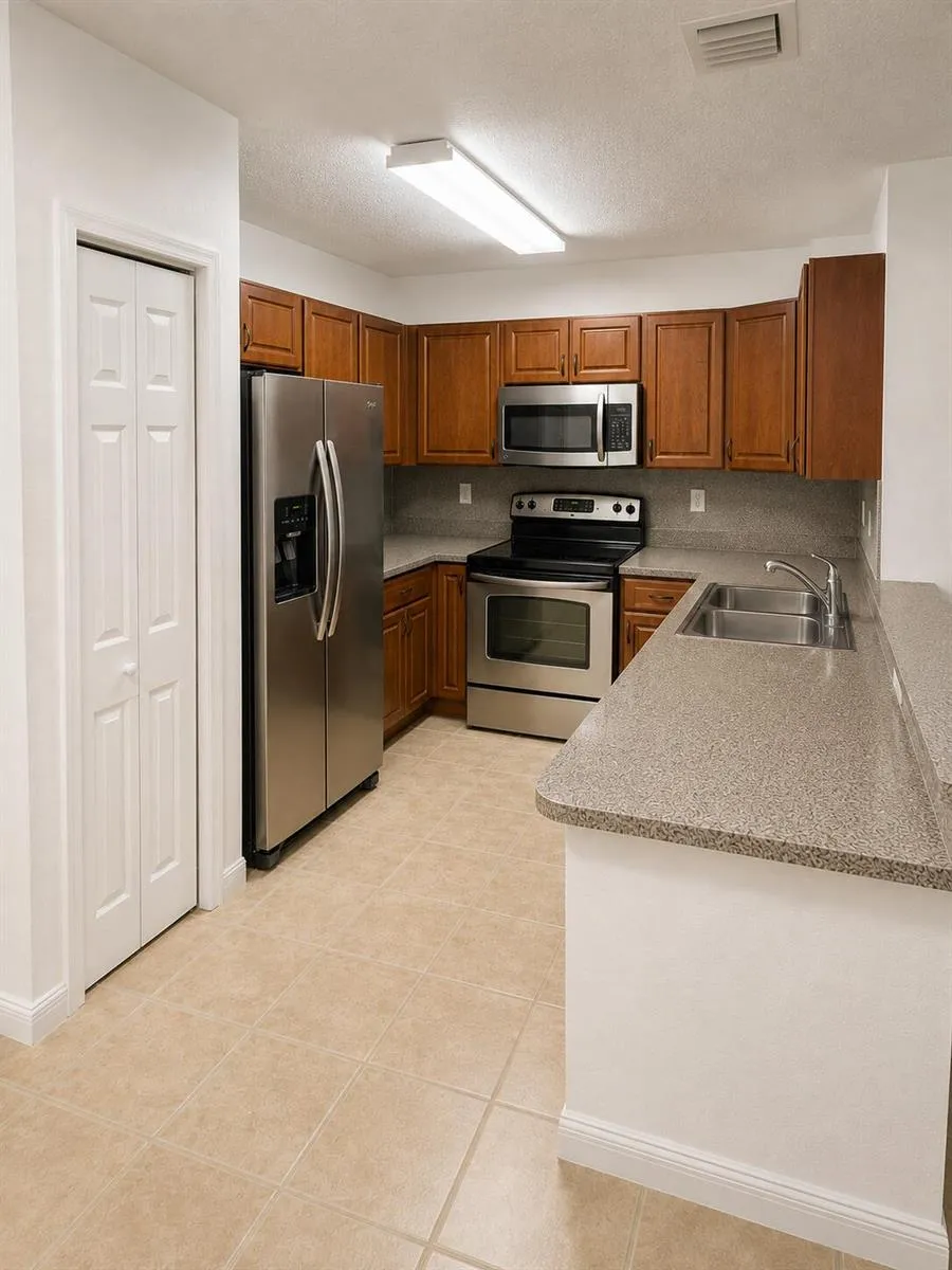 906 SW 143rd Avenue #2005 Pembroke Pines, FL 33027