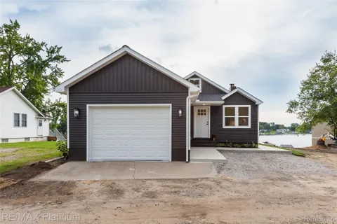 6298 Fonda Lake Drive