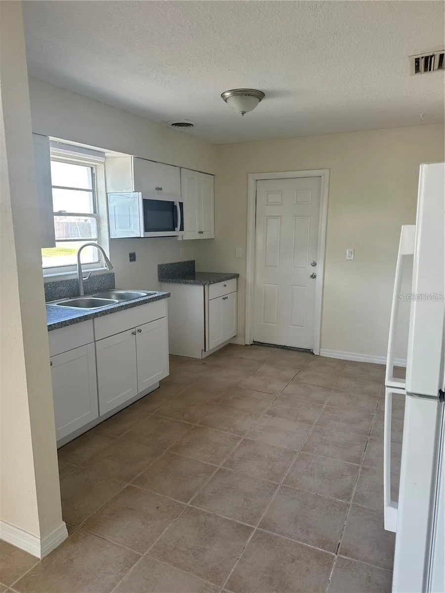 6712 S JUANITA STREET #A Tampa, FL 33616