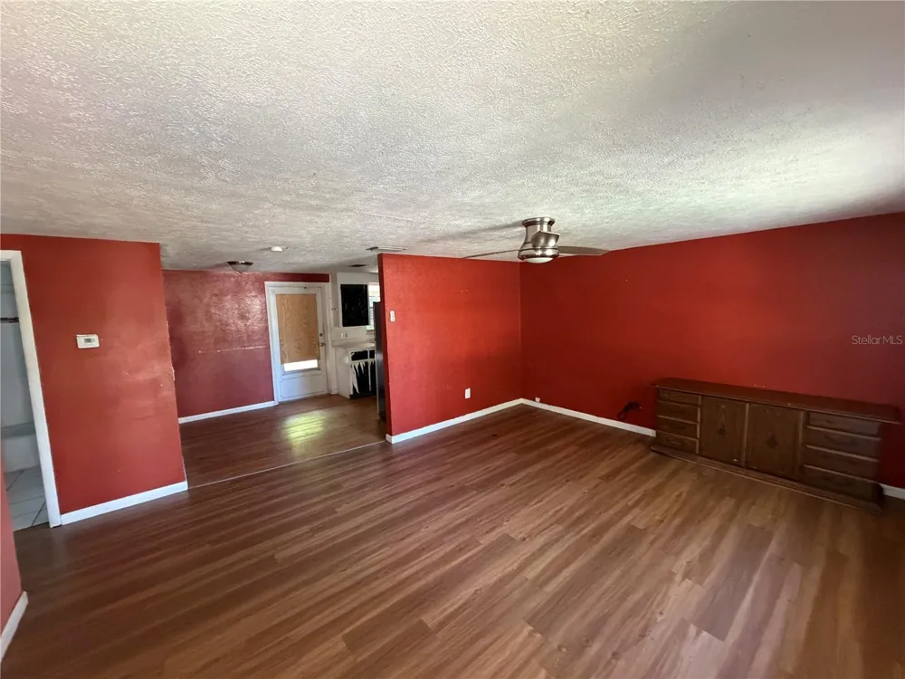 38404 14TH AVENUE Zephyrhills, FL 33542