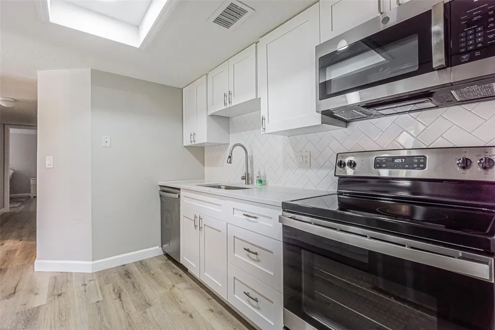 133 SABAL COURT #F Oldsmar, FL 34677