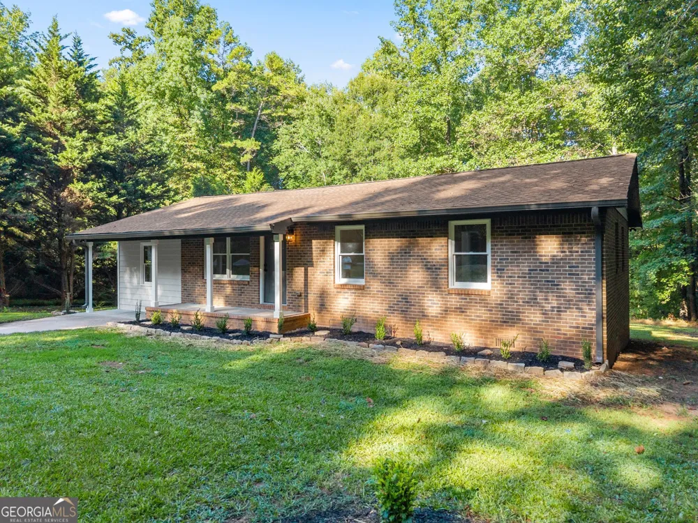 937 Sam Craven RD Cleveland, GA 30528