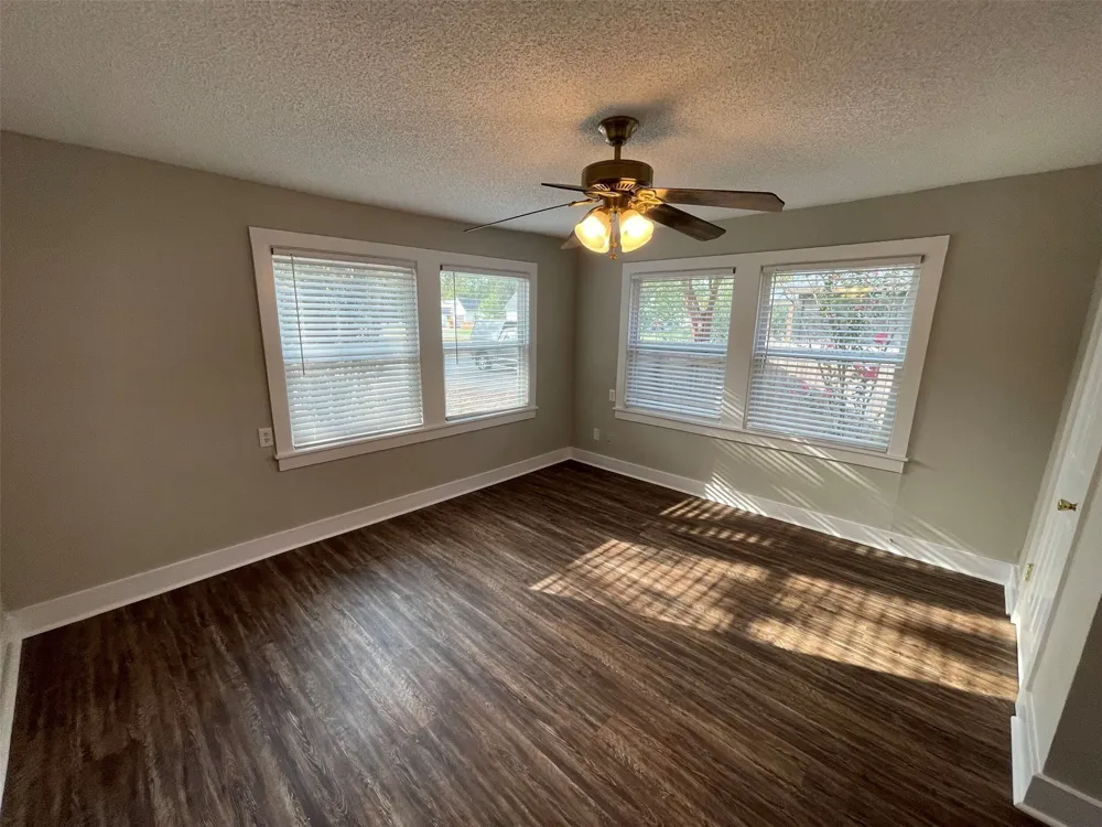 503 Byrne Street Smithville, TX 78957