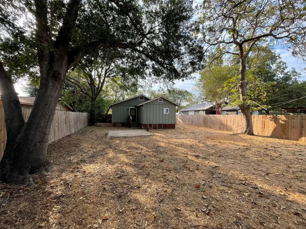 503 Byrne Street Smithville, TX 78957