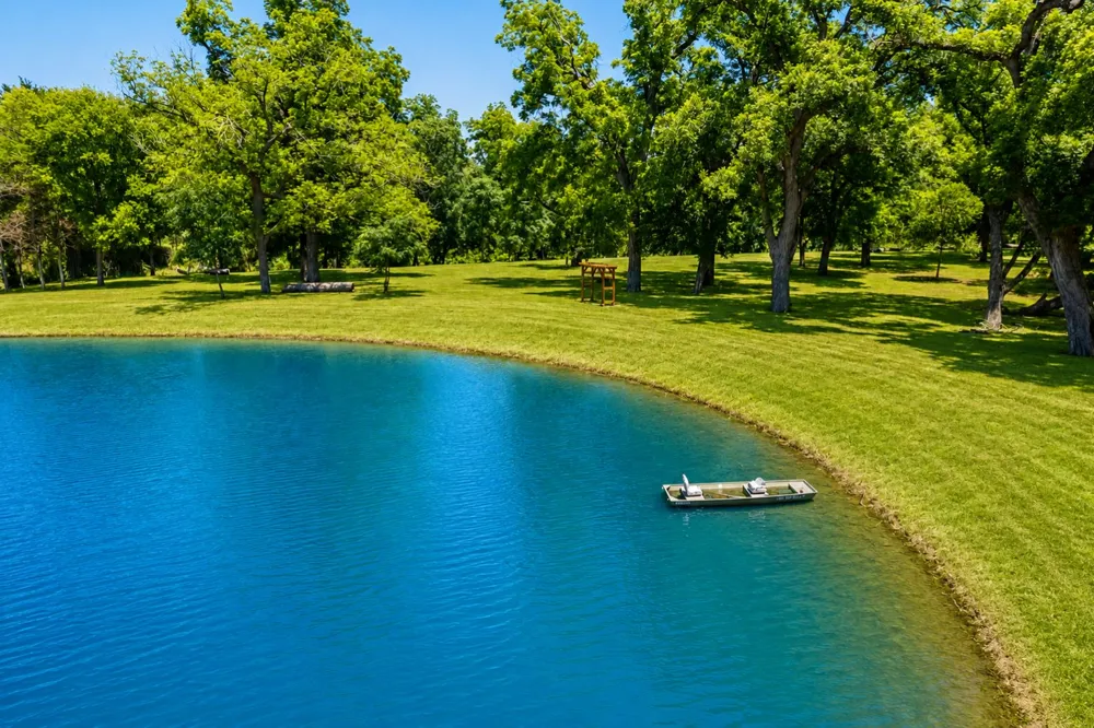 1919 County Road 429 Rockdale, TX 76567